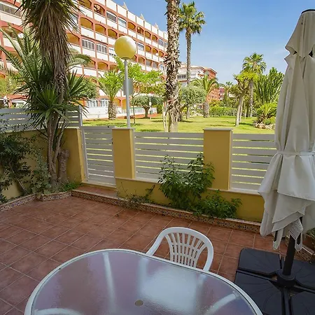 025 Helena Nice Terrace - Alicante Holiday تورّيفيِخا