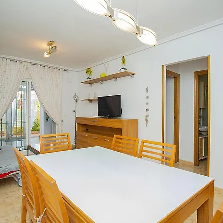 025 Helena Nice Terrace - Alicante Holiday شقة
